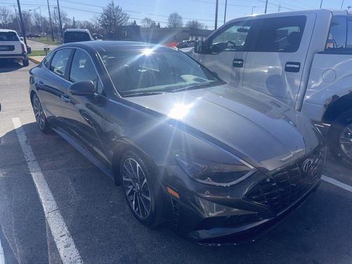 2022 Hyundai SONATA Limited