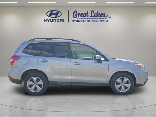 Ice Silver Metallic 2015 Subaru Forester 2.5i Premium