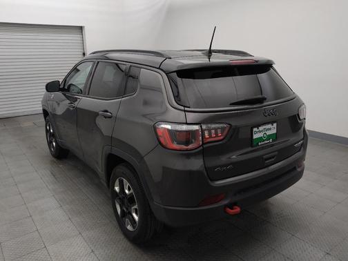 Granite Crystal Metallic Clearcoat 2018 Jeep Compass Trailhawk