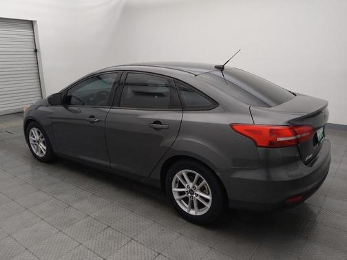 Magnetic Metallic 2018 Ford Focus SE