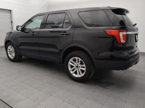 2017 Ford Explorer Base