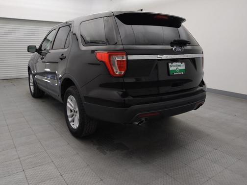 2017 Ford Explorer Base