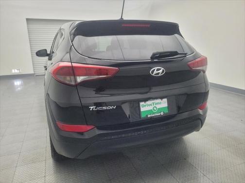 2016 Hyundai TUCSON SE