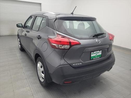 2019 Nissan Kicks S