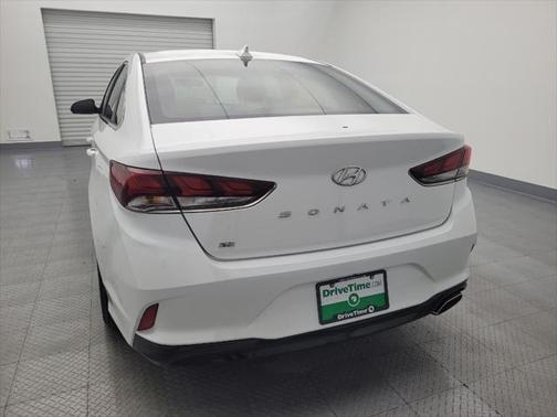 2018 Hyundai SONATA SE