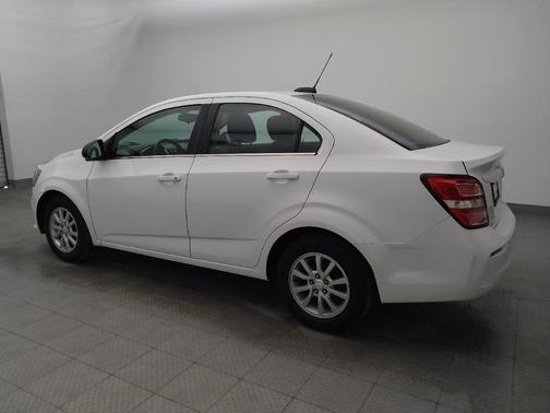 2020 Chevrolet Sonic FWD Sedan LT