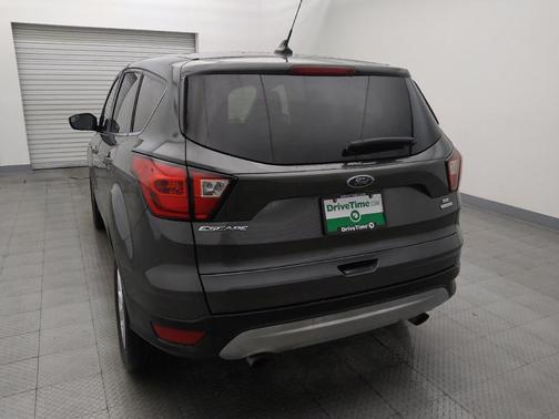 Magnetic Metallic 2019 Ford Escape SE