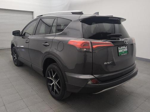 2018 Toyota RAV4 SE