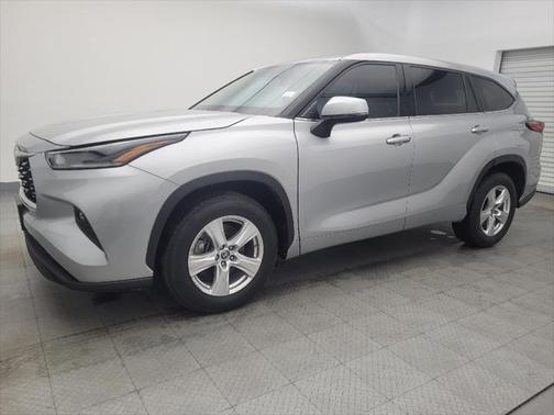 2021 Toyota Highlander LE