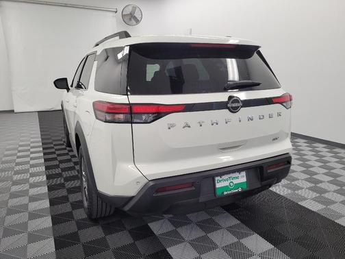 2022 Nissan Pathfinder SV 2WD