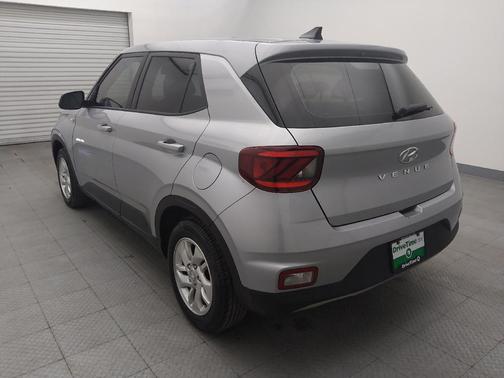 2021 Hyundai VENUE SE