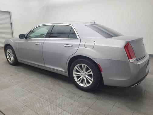 2017 Chrysler 300C Base