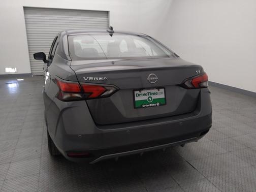2023 Nissan Versa 1.6 SV