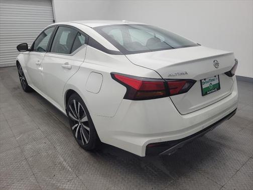 2022 Nissan Altima SR FWD