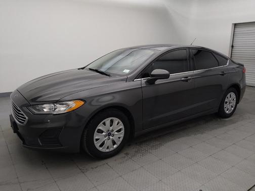 2019 Ford Fusion S
