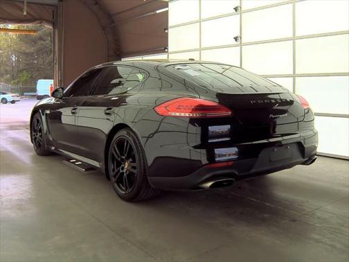 2014 Porsche Panamera 4