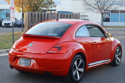 2012 Volkswagen Beetle Base