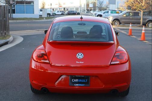 2012 Volkswagen Beetle Base