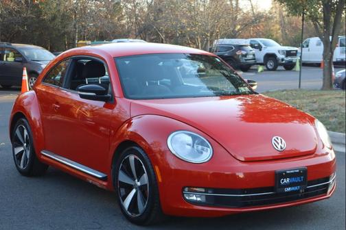 2012 Volkswagen Beetle Base