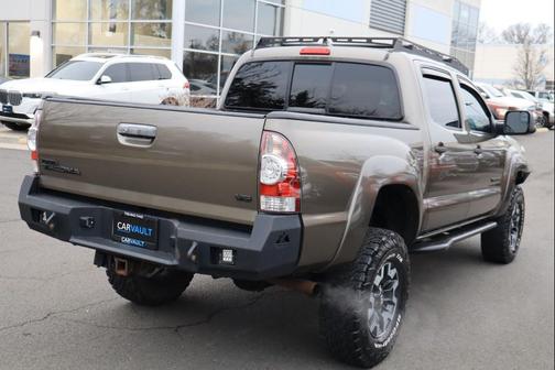 2015 Toyota Tacoma Base