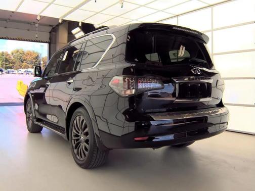 2017 INFINITI QX80 Limited