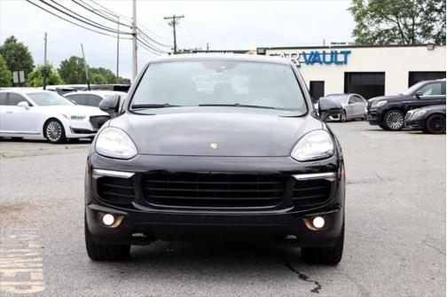 2017 Porsche Cayenne Platinum Edition
