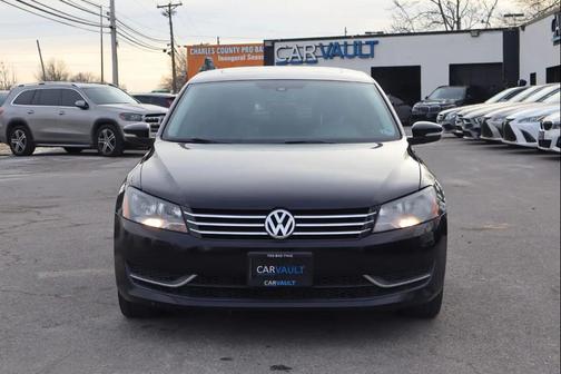 2014 Volkswagen Passat 1.8T Auto SE w/Sunroof & Nav