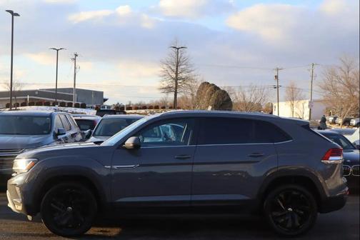 2021 Volkswagen Atlas Cross Sport 2.0T SE w/Technology