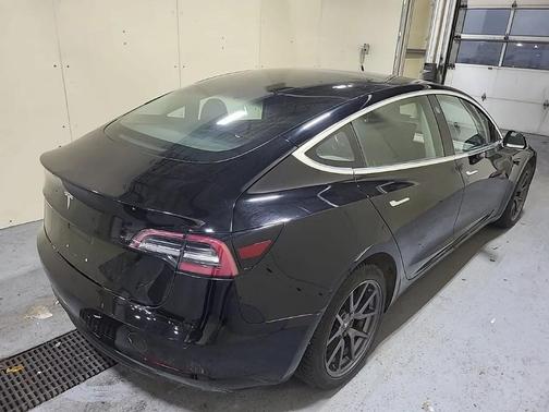 Black 2018 Tesla Model 3 Standard
