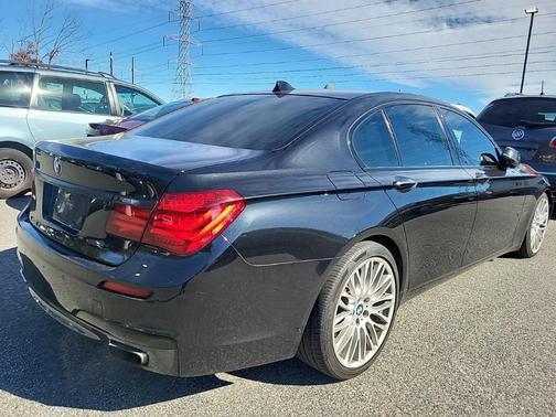 2013 BMW 750 I