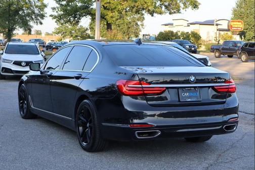 2016 BMW 750 i xDrive