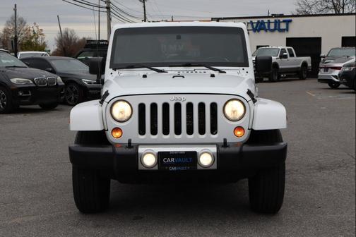 2012 Jeep Wrangler Unlimited Sahara