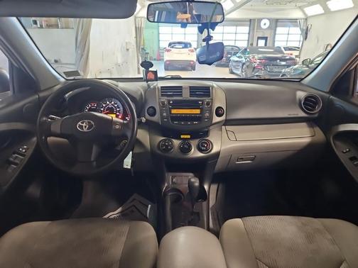 2009 Toyota RAV4 Base