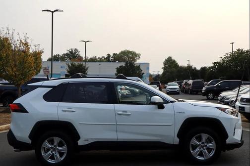 2019 Toyota RAV4 Hybrid XLE
