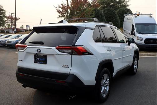 2019 Toyota RAV4 Hybrid XLE