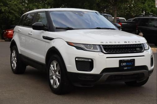 White 2018 Land Rover Range Rover Evoque SE