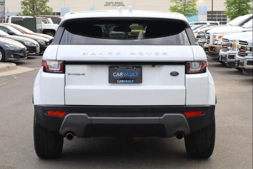 White 2018 Land Rover Range Rover Evoque SE