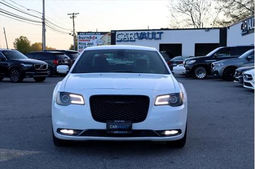 2015 Chrysler 300 S