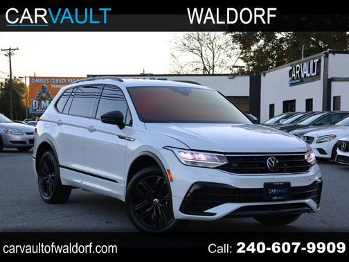 2022 Volkswagen Tiguan 2.0T SE R-Line Black