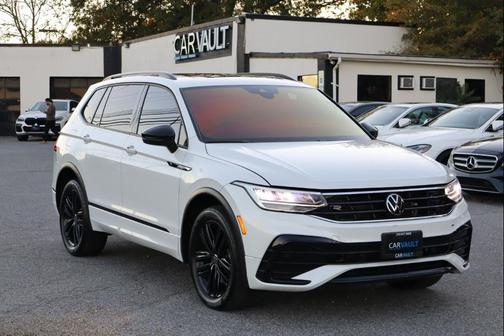 2022 Volkswagen Tiguan 2.0T SE R-Line Black