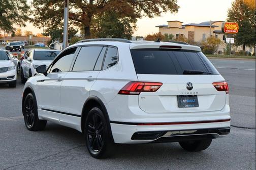2022 Volkswagen Tiguan 2.0T SE R-Line Black