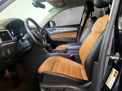 2018 Volkswagen Atlas 3.6L SEL Premium