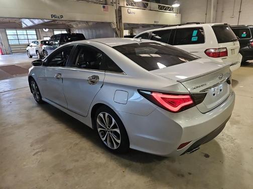 2014 Hyundai SONATA SE