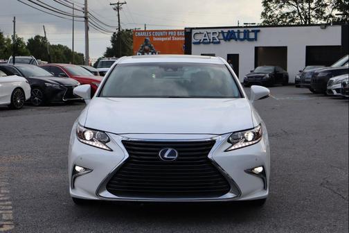 2018 Lexus ES 300h Base