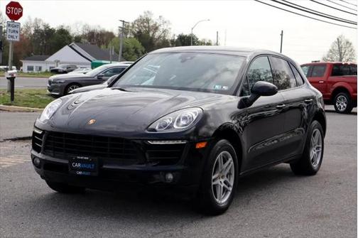 2018 Porsche Macan Base