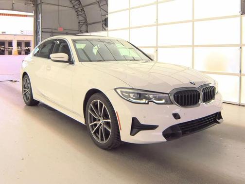White 2019 BMW 330 xDrive