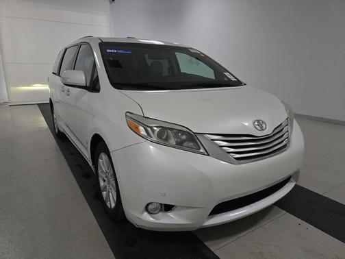 2017 Toyota Sienna Limited Premium