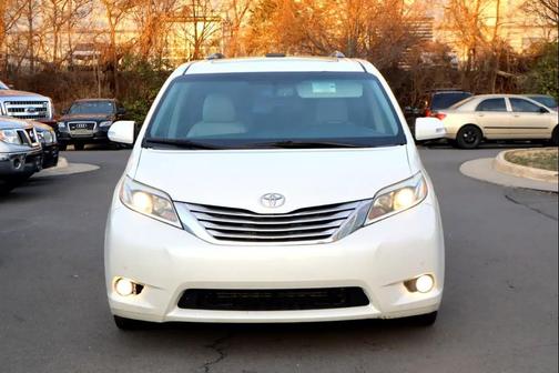 2017 Toyota Sienna Limited Premium