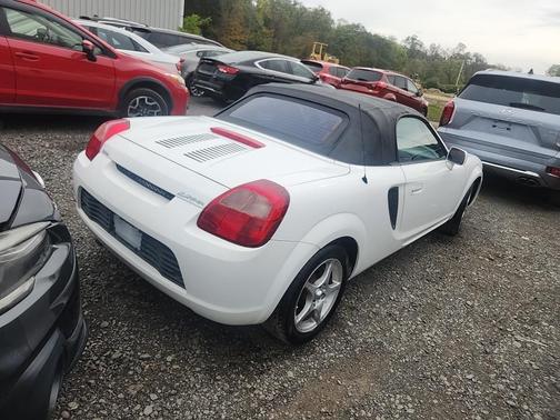 2001 Toyota MR2 2dr Conv Manual