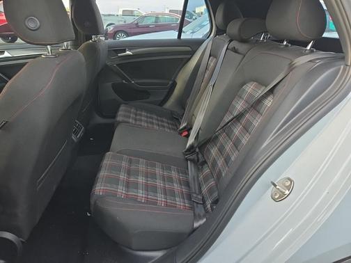 2018 Volkswagen Golf GTI 2.0T S 4-Door